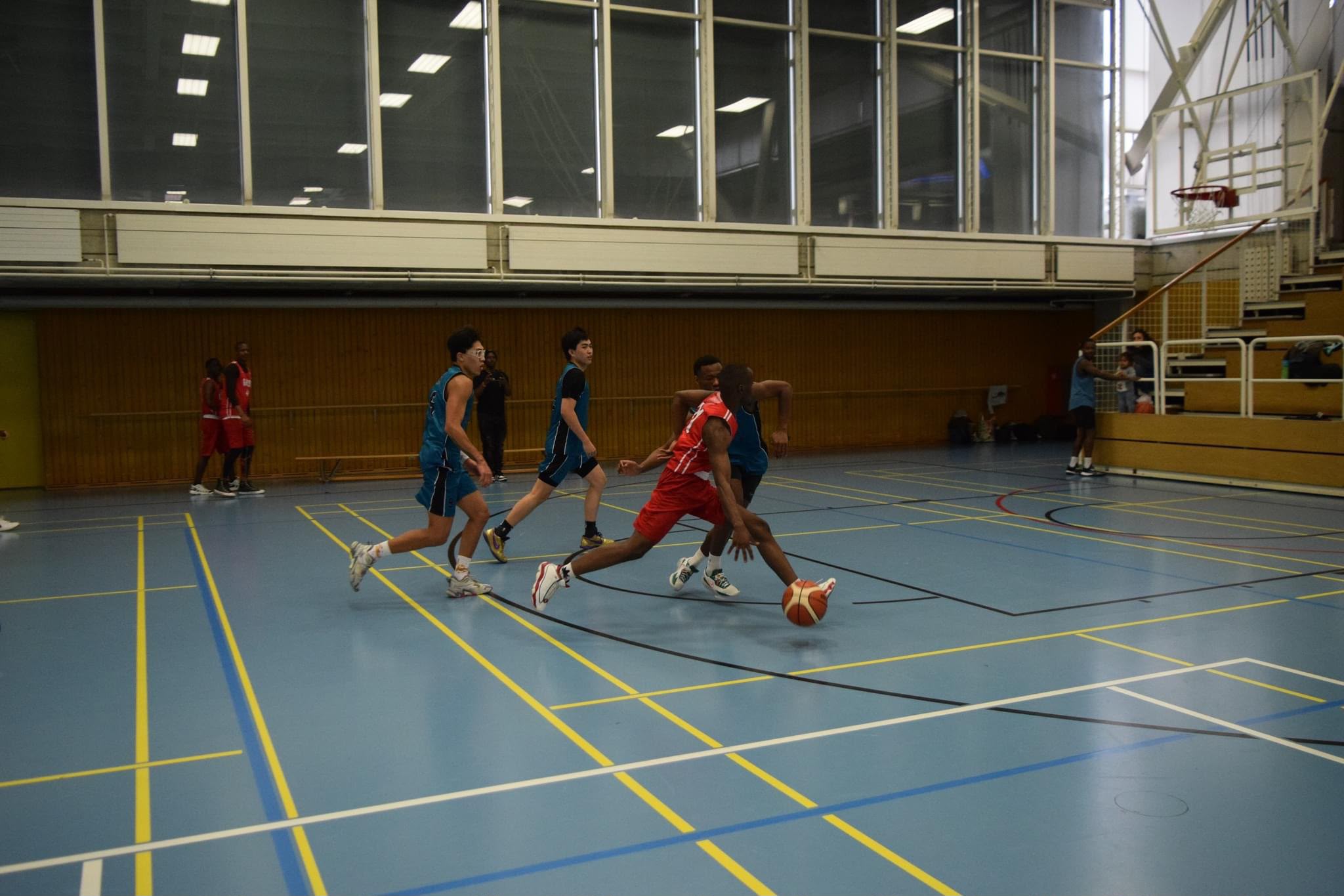 TOURNOI DE BASKETBALL ORGANISE PAR L'ASSOCIATION DES NOMADES